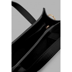 حقيبة كروس نسائية مربعة بتصميم منقوش بلون أسود