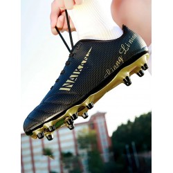 أحذية كرة القدم بتفاصيل عبارة للرجال