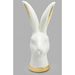 تمثال أرنب باللون الأبيض
